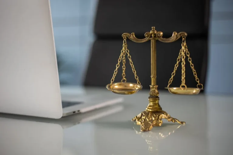 Best Legal Free Software Alternatives to Paid Tools